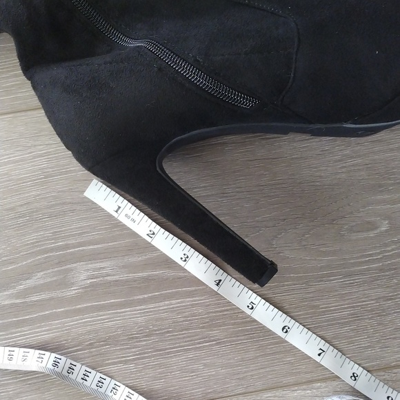 Over The Knee Boots - Picture 4 of 5